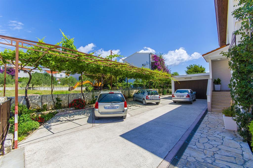 Apartments Mate Trogir Ngoại thất bức ảnh