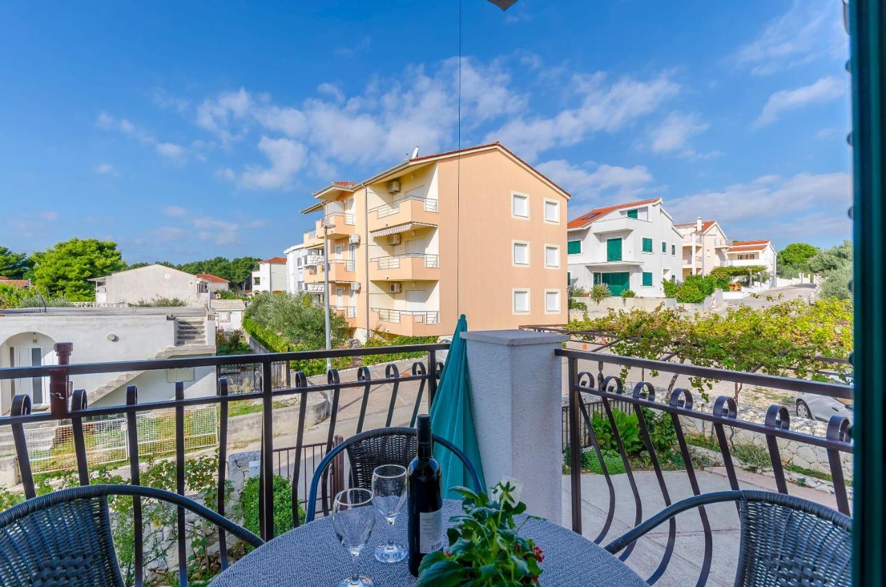Apartments Mate Trogir Ngoại thất bức ảnh