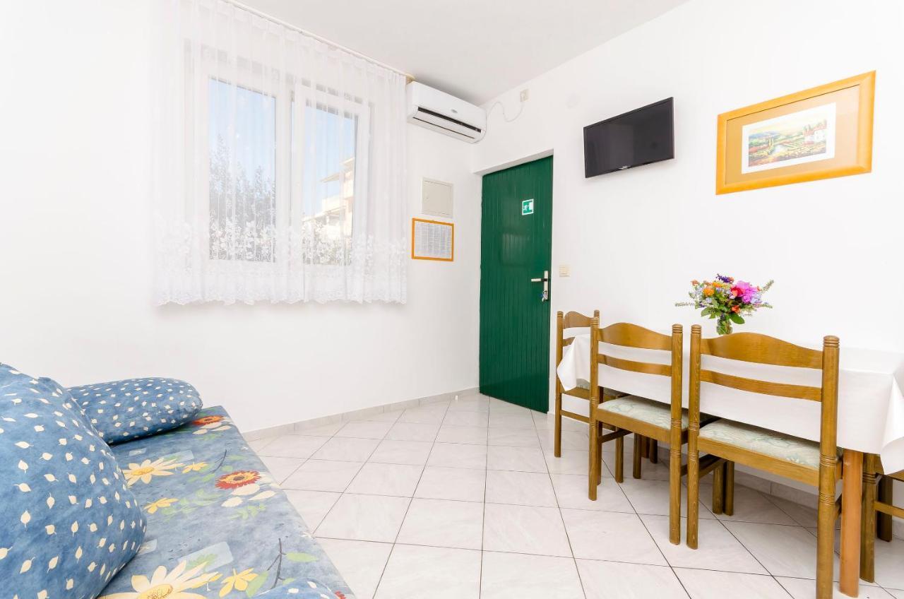 Apartments Mate Trogir Ngoại thất bức ảnh