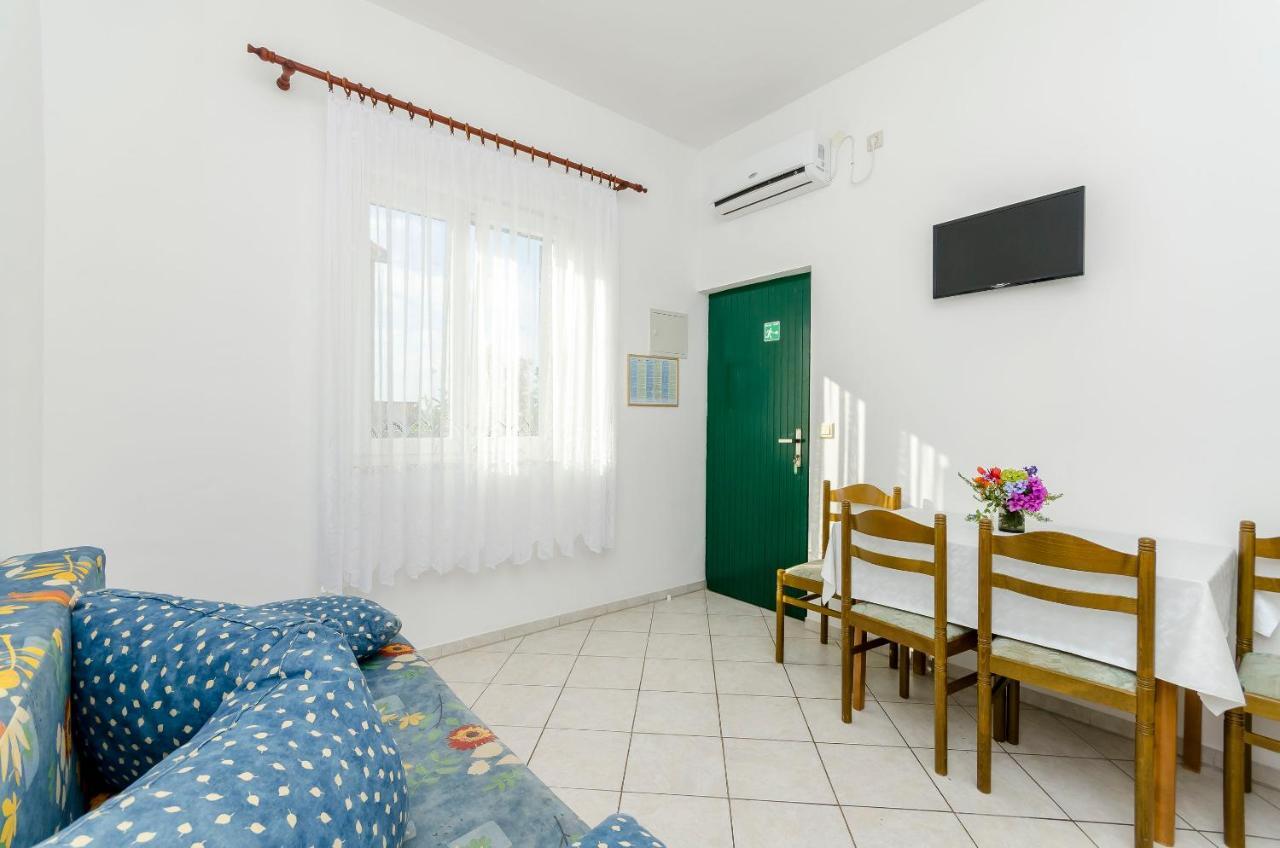 Apartments Mate Trogir Ngoại thất bức ảnh