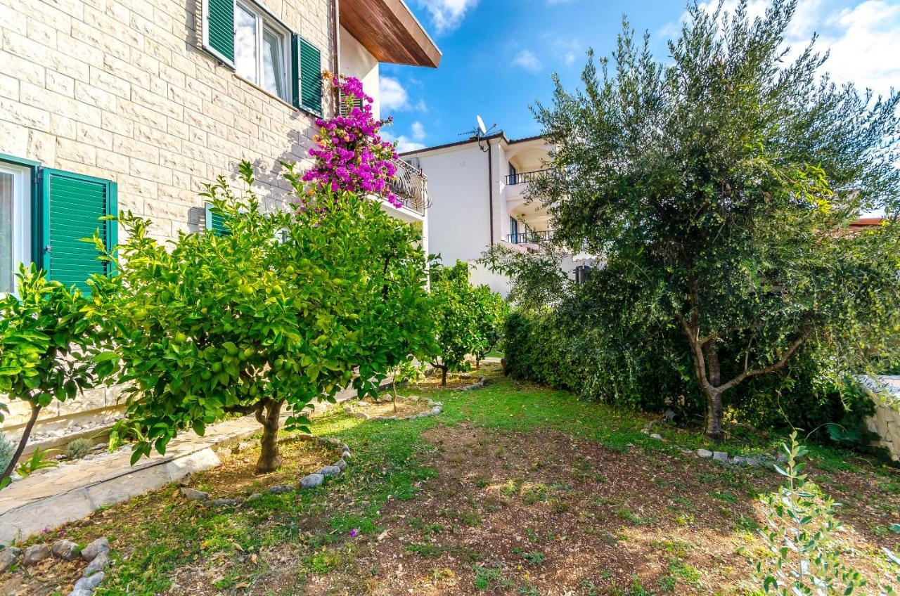 Apartments Mate Trogir Ngoại thất bức ảnh