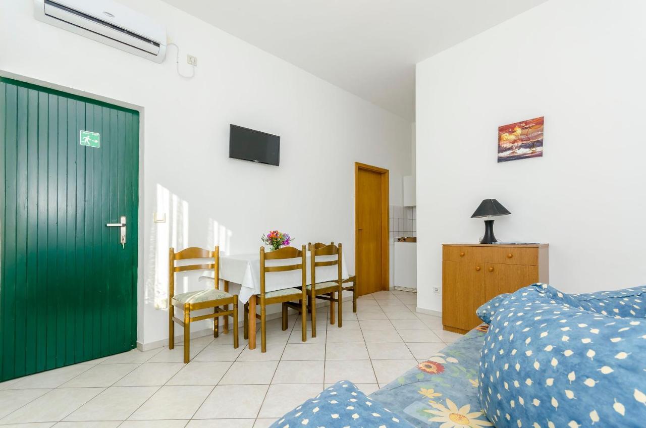 Apartments Mate Trogir Ngoại thất bức ảnh