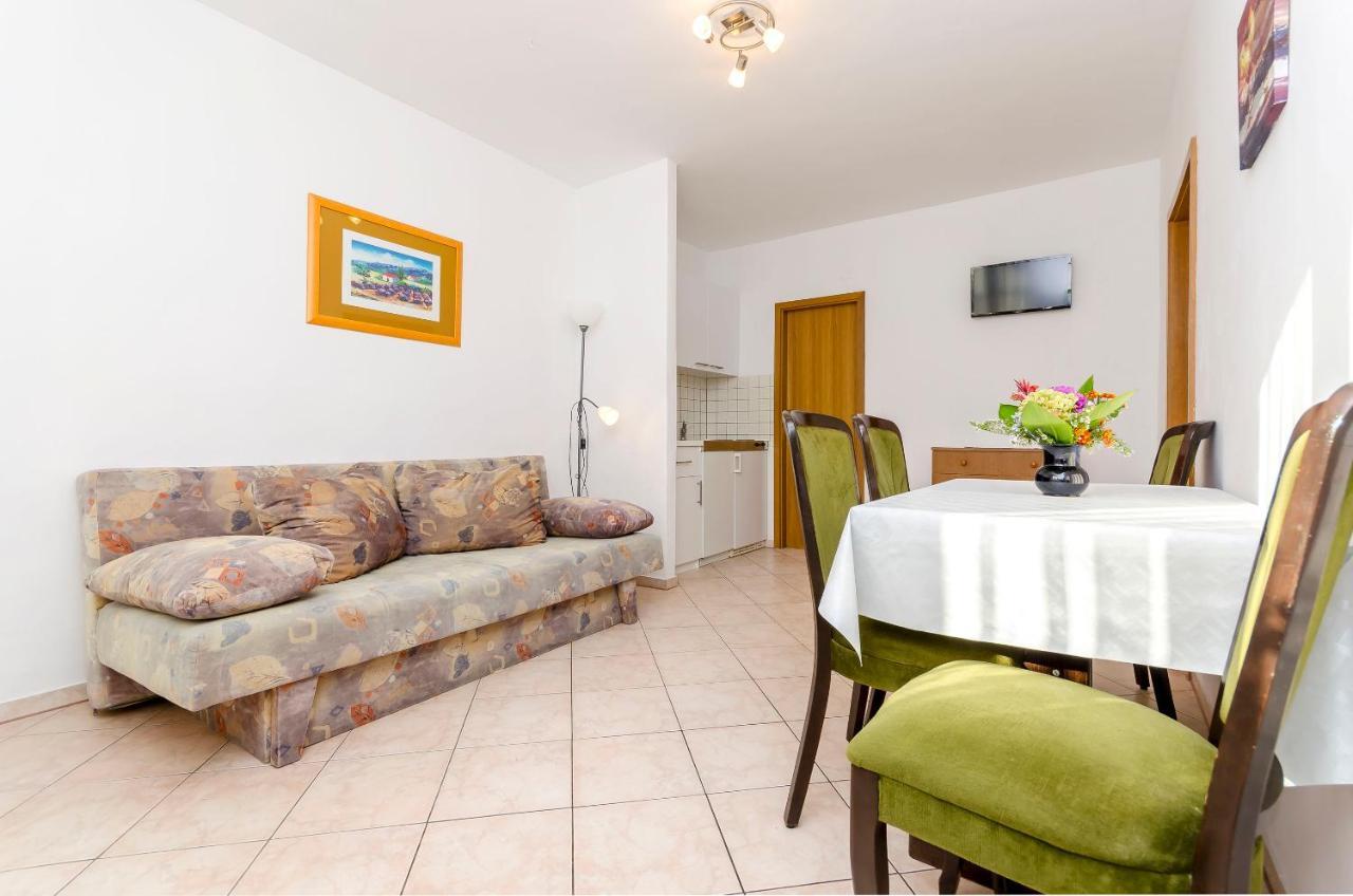 Apartments Mate Trogir Ngoại thất bức ảnh