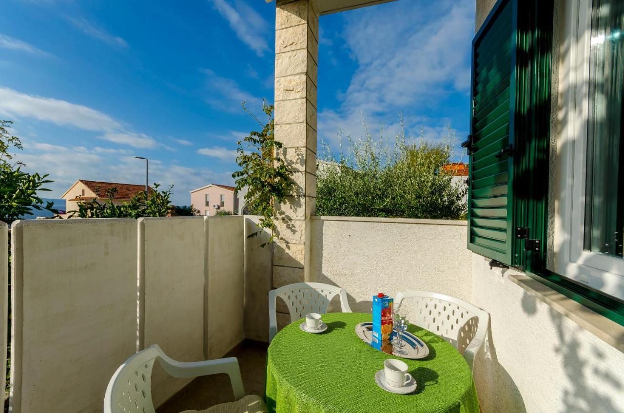 Apartments Mate Trogir Ngoại thất bức ảnh