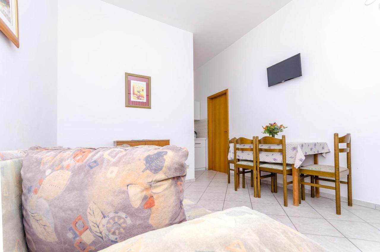 Apartments Mate Trogir Ngoại thất bức ảnh
